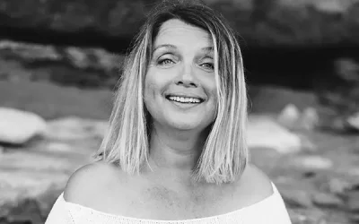 Stéphanie Kuntz – Praticienne en kinésiologie & naturopathie holistique, fondatrice de Kinessence